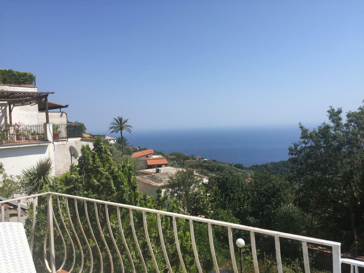 Villa Asia Holiday Home SantʼAgata sui Due Golfi Exterior foto