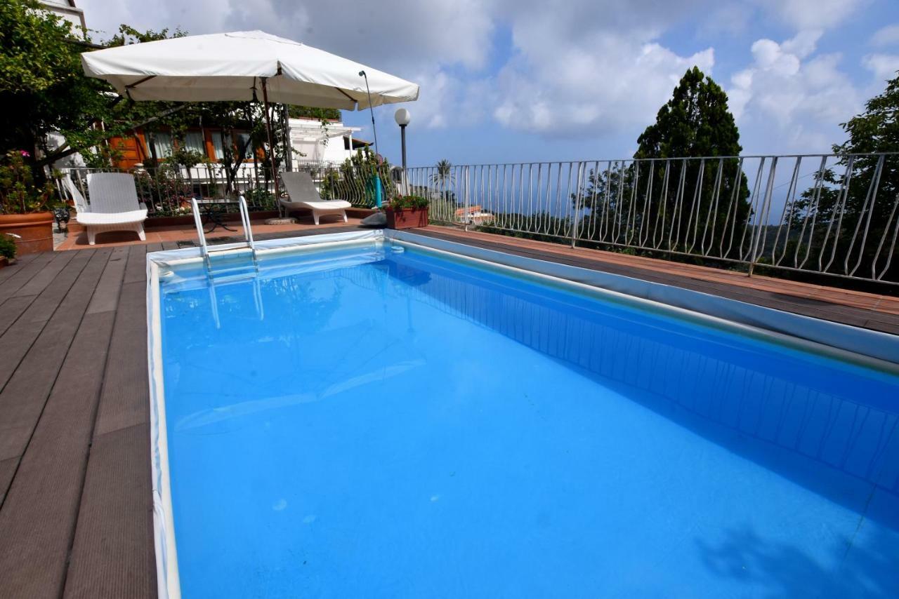Villa Asia Holiday Home SantʼAgata sui Due Golfi Exterior foto